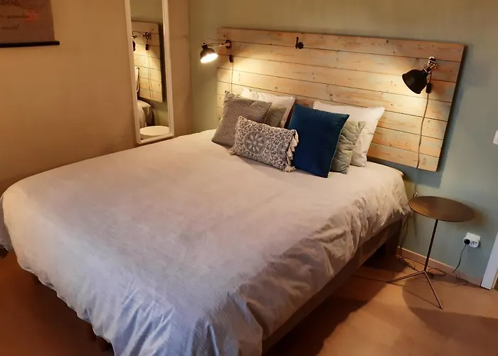 Rez Terrasse Et Jardin شقة *